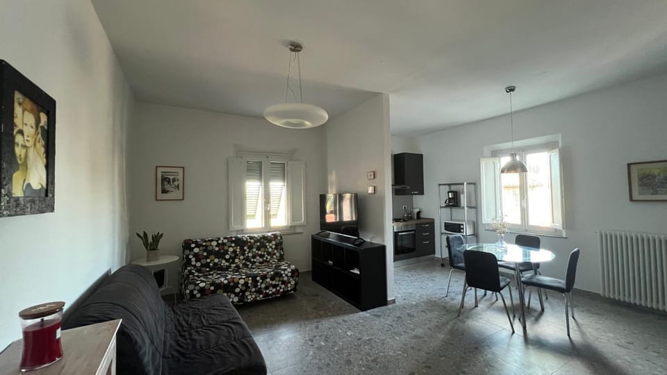Communal lounge/ TV room, TV and multimedia, Living room