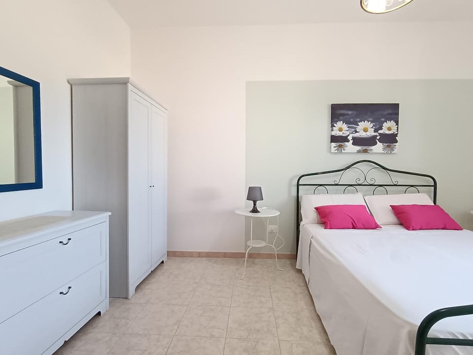 Bed, wardrobe