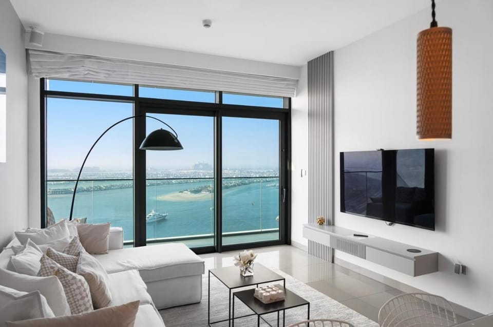 Palm View - Beach Vista T1 Apartment in Dubai