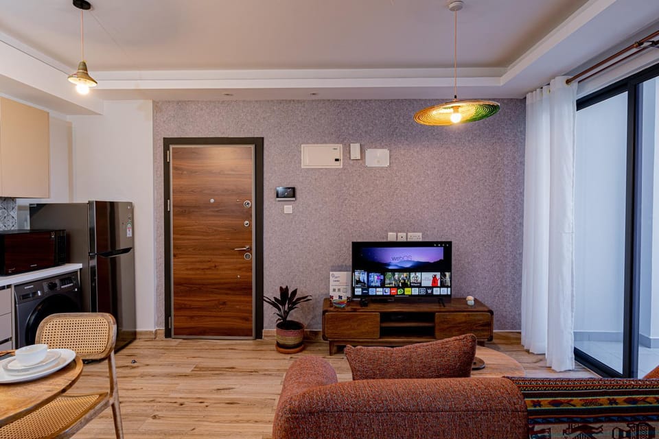 TV and multimedia, Living room, Seating area, Dining area, Evening entertainment