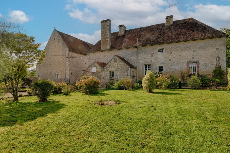 Property building, Garden