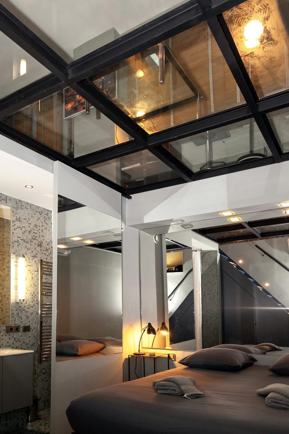 Loft atypique avec terrasse, calme et cosy Apartment in Paris