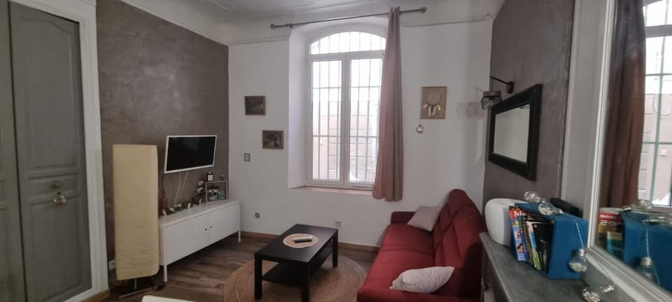 Studio le RED SOFA, cœur de ville Apartment in La Ciotat