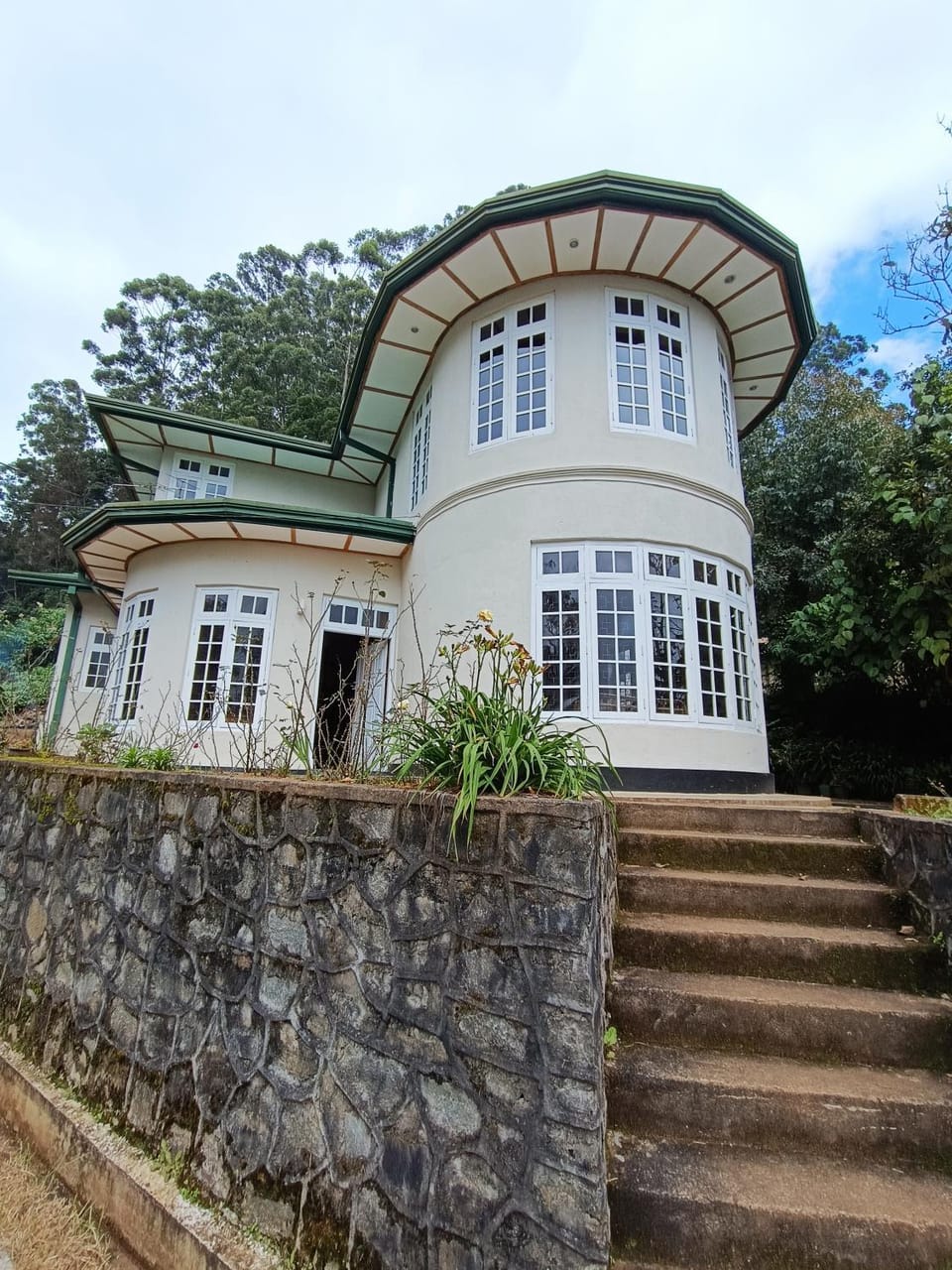 Property building, Day, Garden, Garden view