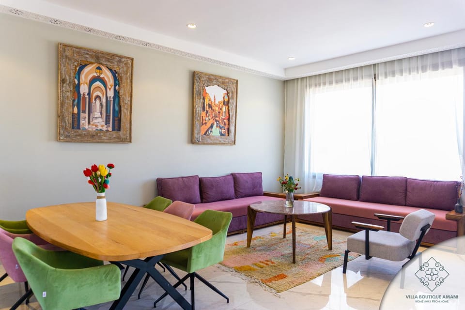 Living room, Decorative detail, Dining area, Internal: Not applicable to any particular room