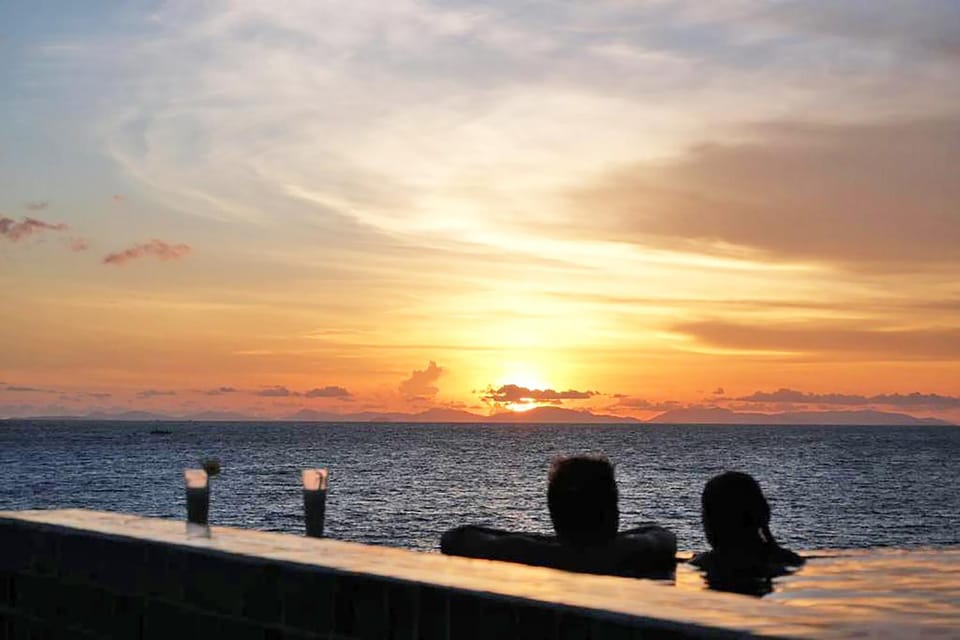 Sea view, Sunset, group of guests