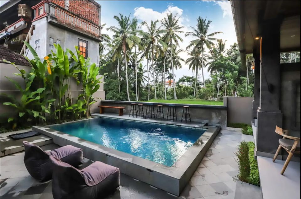 Day, Natural landscape, Garden, Garden view, Pool view, Swimming pool, Swimming pool