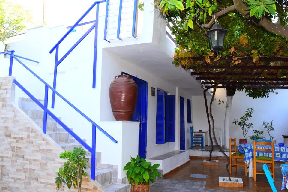 Inner courtyard view