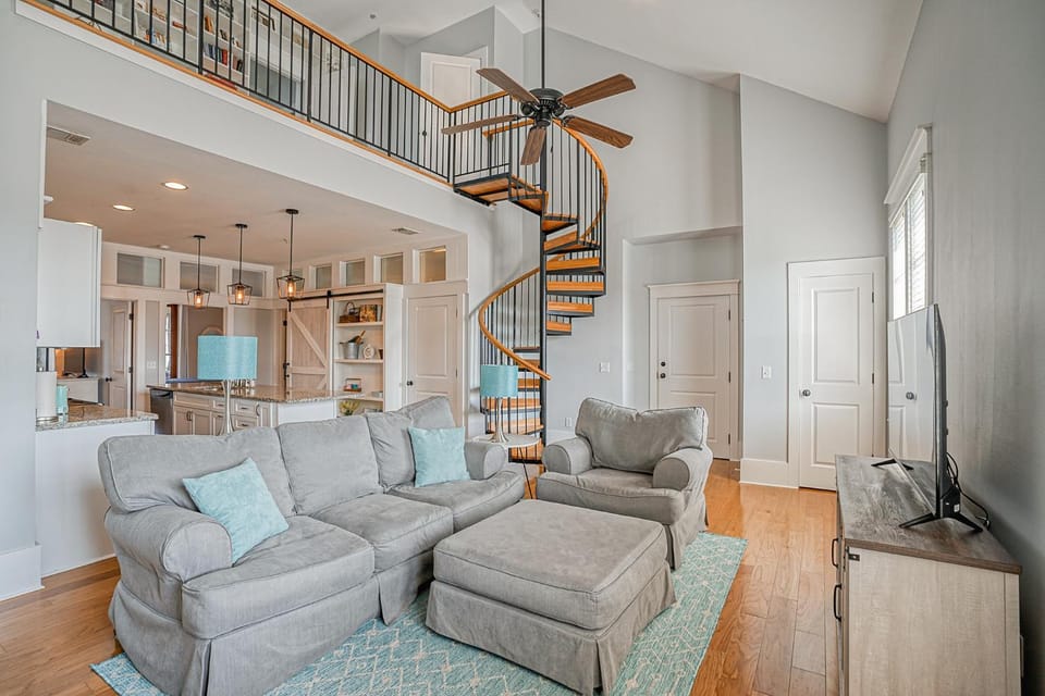 Habersham Retreat on Abbey Row Apartment in Beaufort