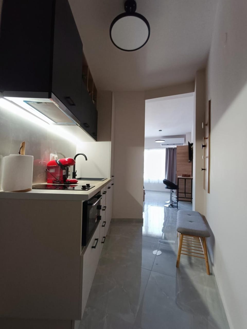 Kitchen or kitchenette, pet friendly, stove