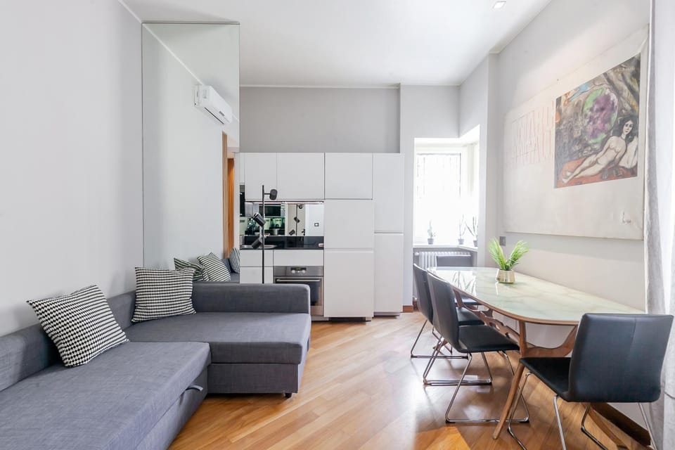 Living room, Dining area, air conditioner