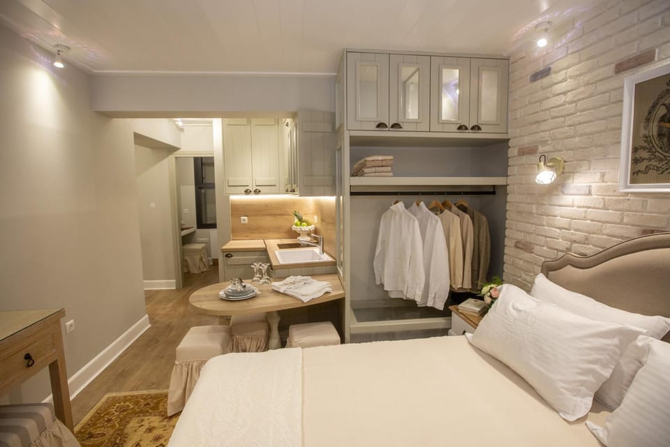 Bed, kitchen