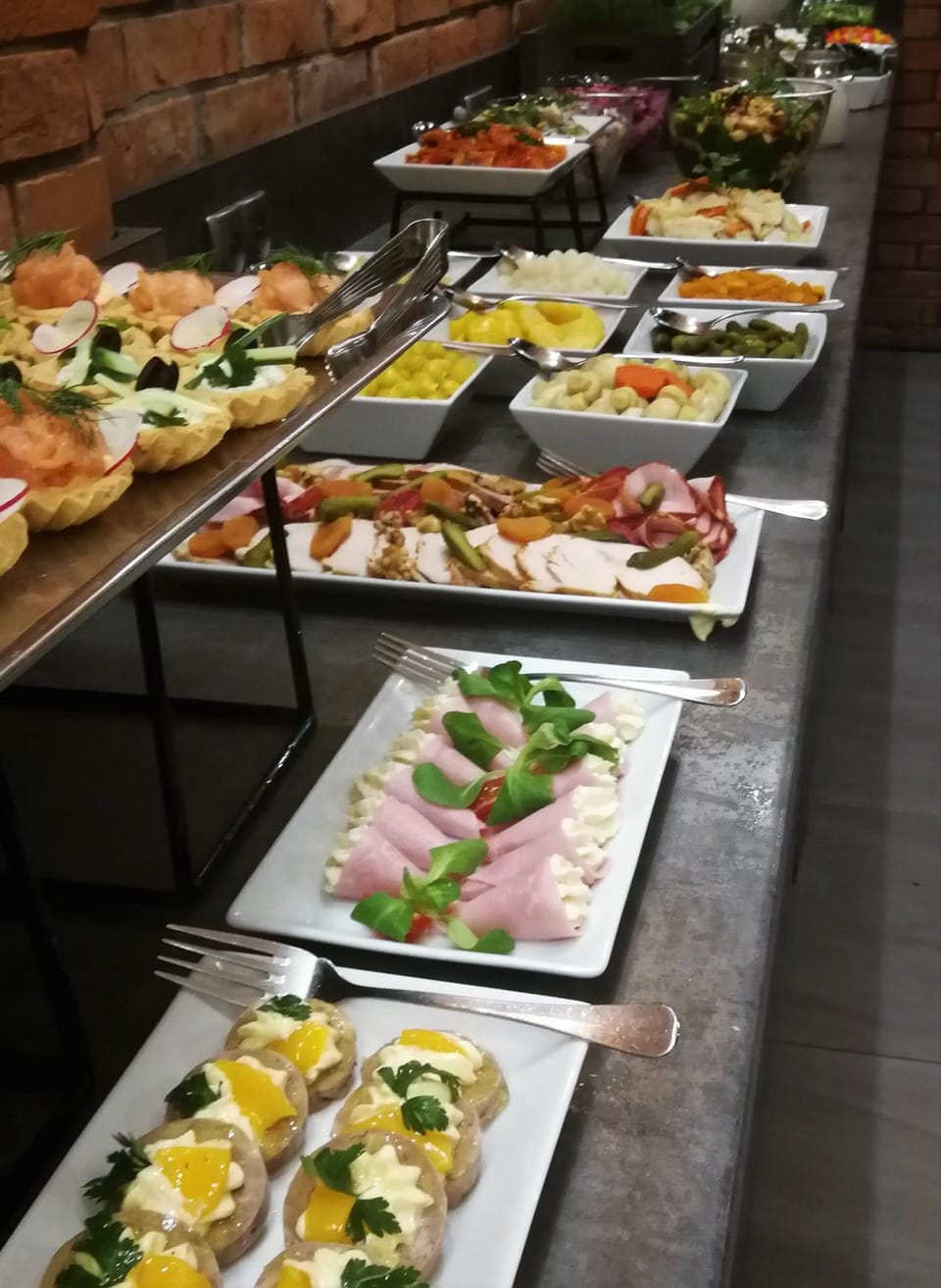 Restaurant/places to eat