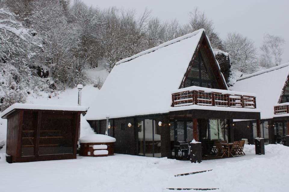 Valea Mosului - Chic A Frame Chalet in Romania