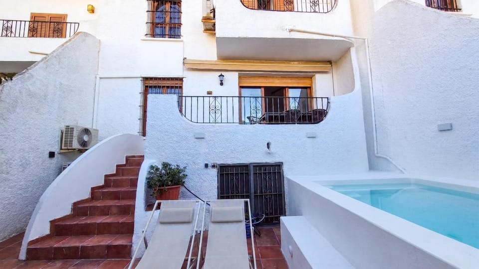 Garden, Balcony/Terrace, Swimming pool