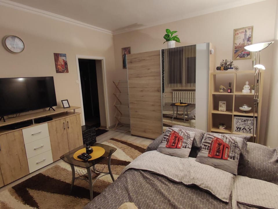 Bed, Bedroom, wardrobe