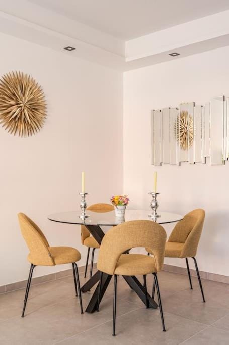 Plage luxe collé à l’hôtel Martinez Apartment in Cannes