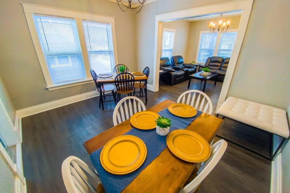 Cozy 3BR 1 bath in Niagara Falls Apartment in Niagara Falls