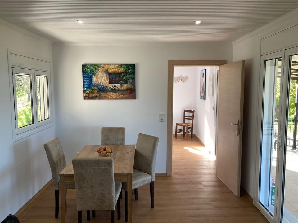Ferienhaus Gecko with amazing sea views House in Messenia