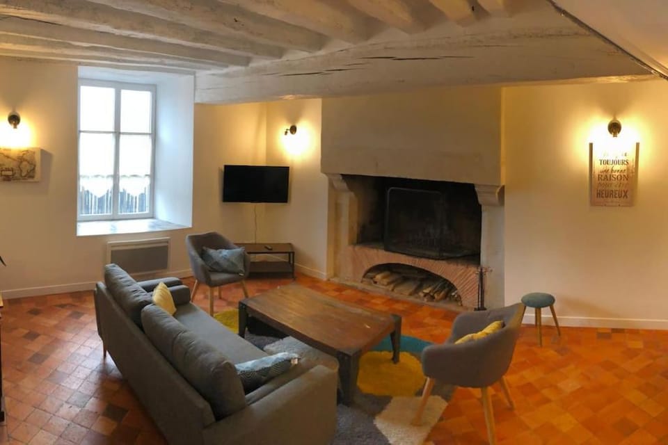 Gite de charme avec piscine intérieure House in Pays de la Loire