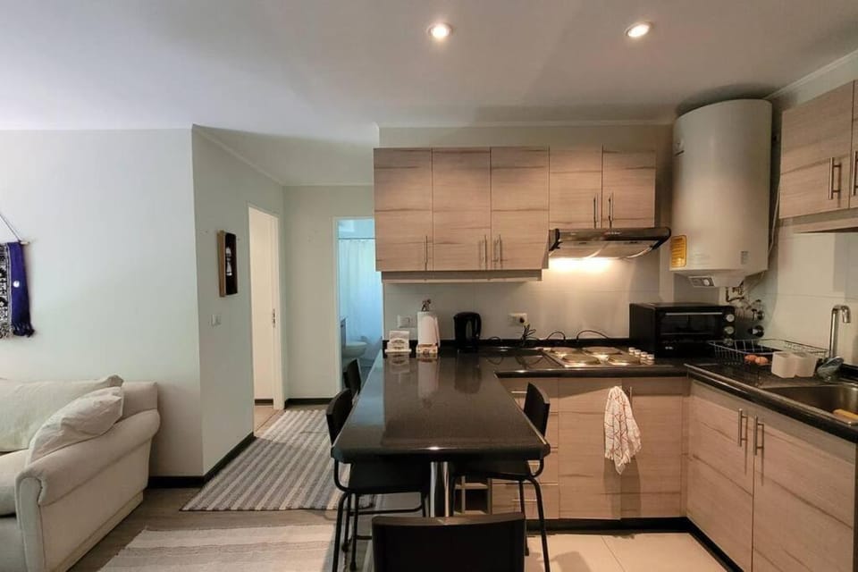 Kitchen or kitchenette, Dining area, stove