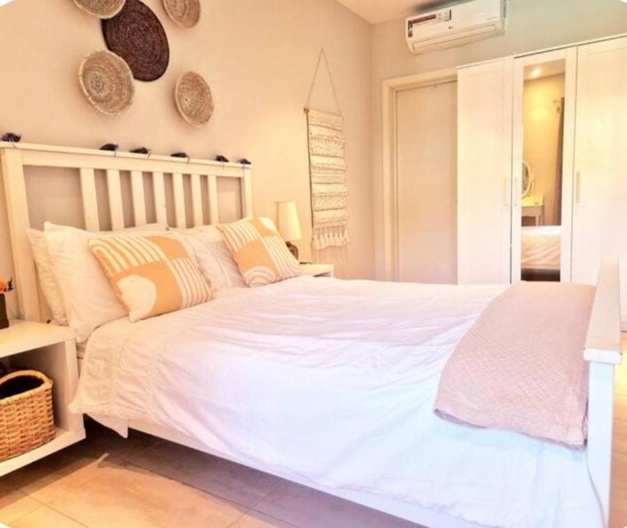 Petit Charlie @ Forest view Apartment in Senegal