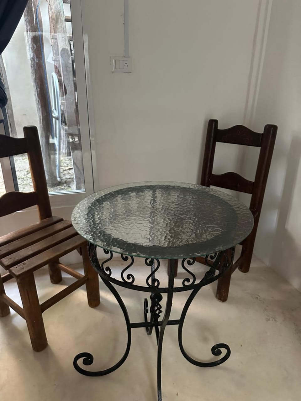 Seating area, Dining area