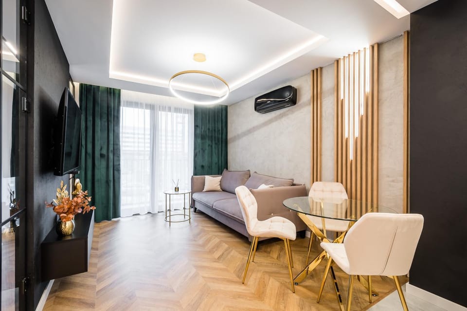 TV and multimedia, Living room, Seating area, air conditioner