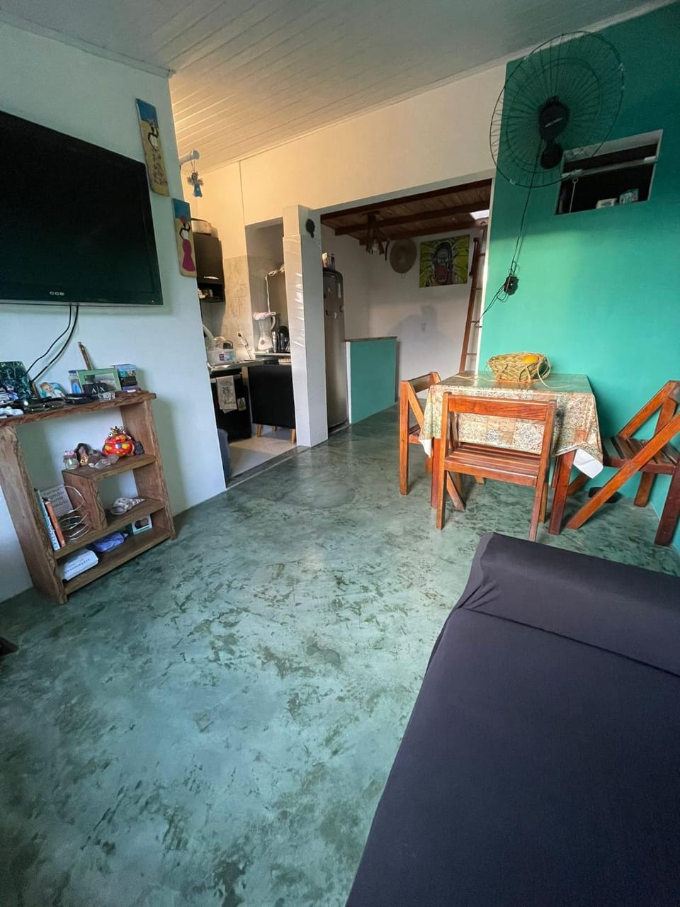Communal lounge/ TV room