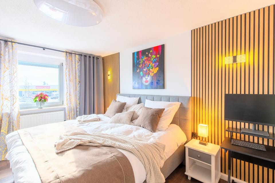 Bed, TV and multimedia, Photo of the whole room, Bedroom, soundproof, towels