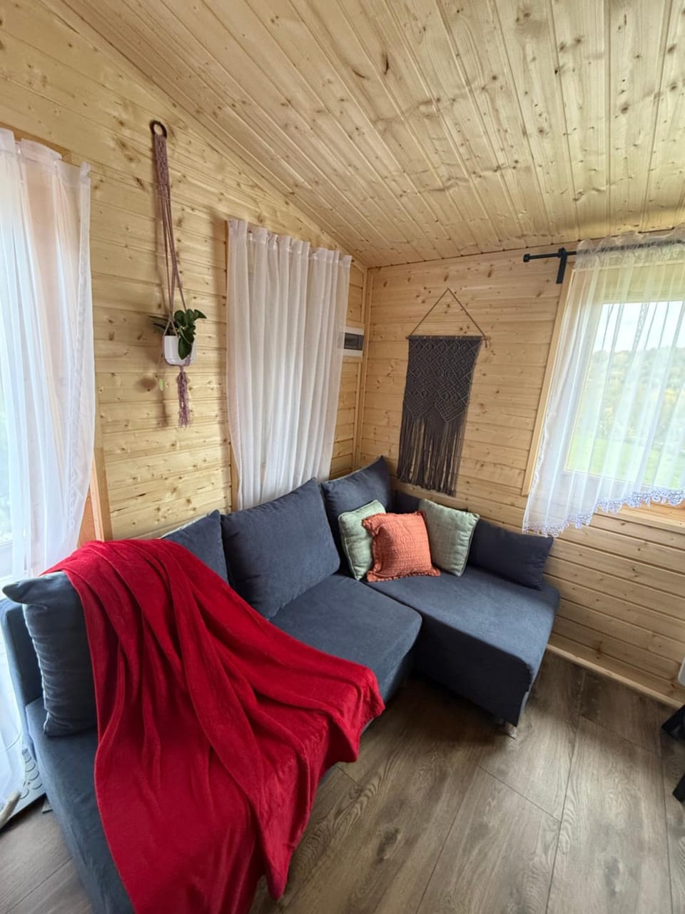 Bieszczadzkie Wzgórze Saunowe- Jacuzzi i Sauna w cenie pobytu Apartment in Slovakia