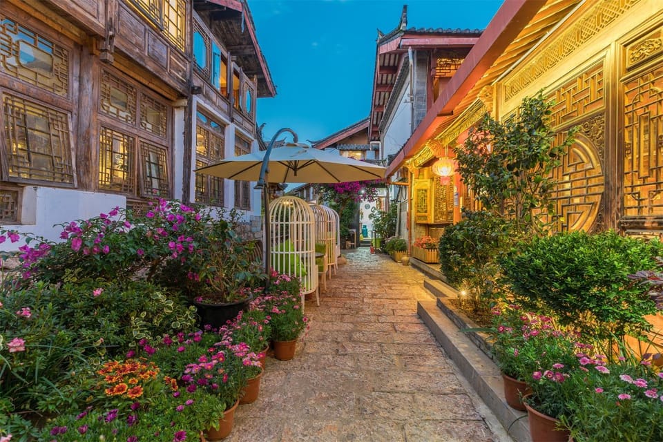 Facade/entrance, Garden, Garden view