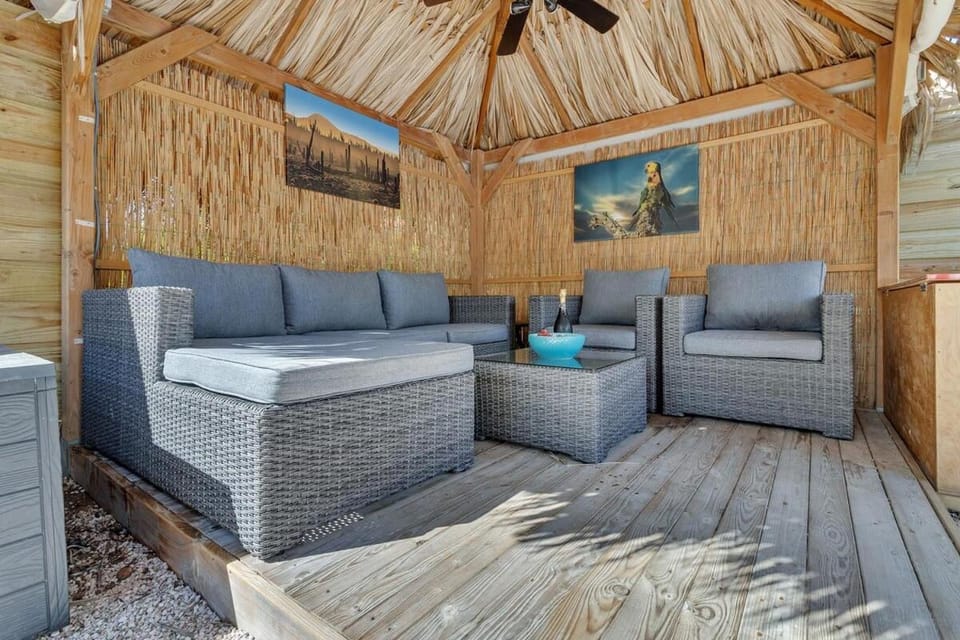 Casa Papaya with Private Pool and Covered Porch Villa in Venezuela