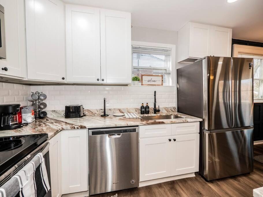 Coffee/tea facilities, Kitchen or kitchenette, dishwasher, pet friendly, stove, toaster