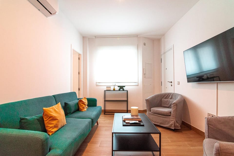 Communal lounge/ TV room, Living room