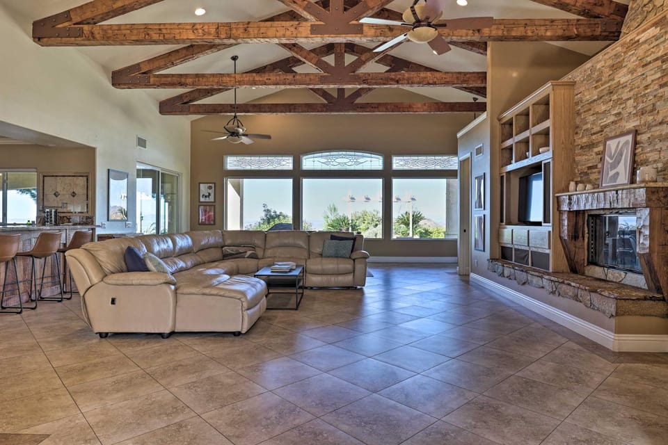 Charming Temecula Home w/ Hot Tub, Mountain Views! House in Southern California