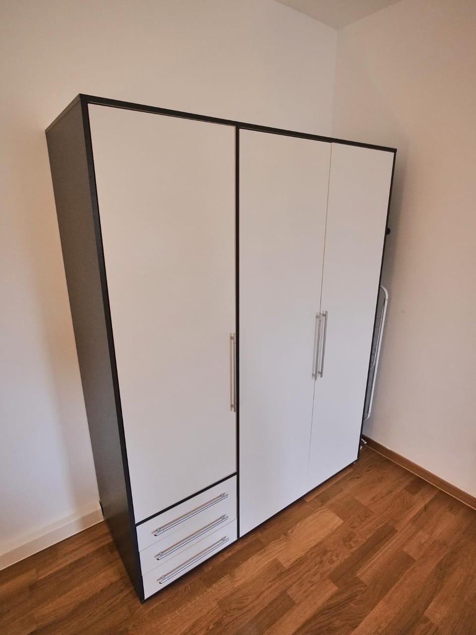 Bedroom, wardrobe
