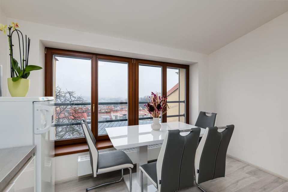 View (from property/room), City view, Garden view, Landmark view, Inner courtyard view