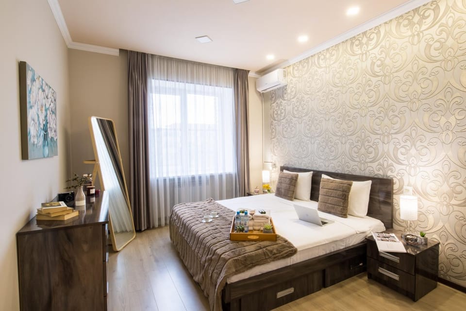 Bed, Bedroom