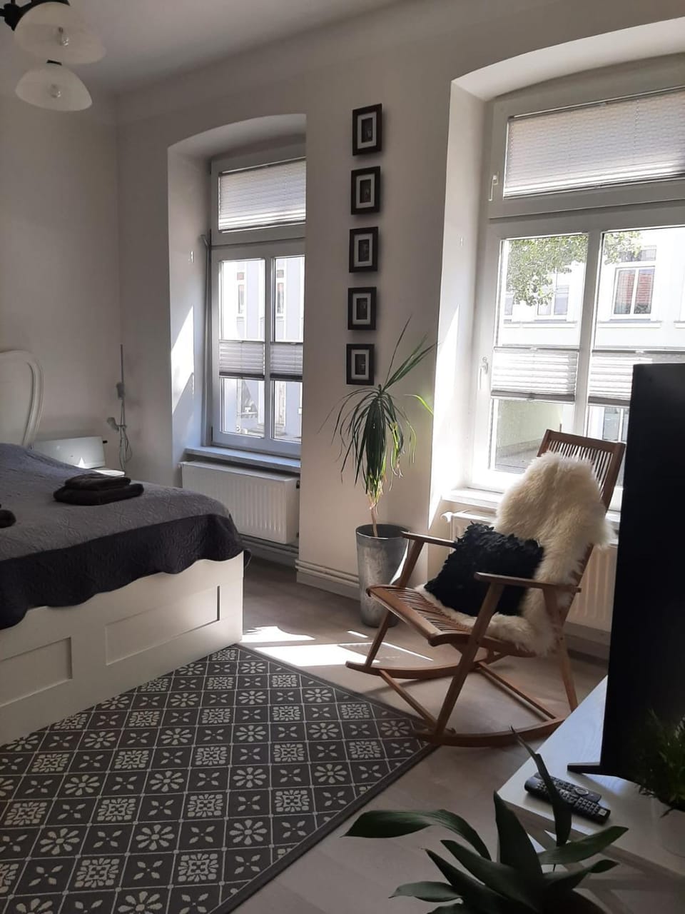 Living room, Bedroom