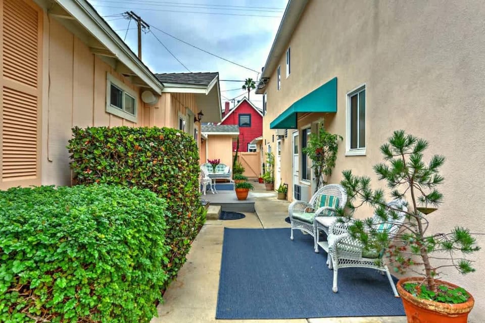 Blue Topaz Apartment in La Jolla