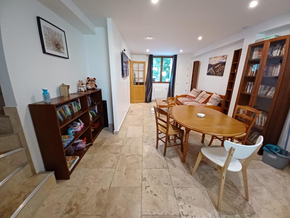 Library, Living room, Seating area, Dining area