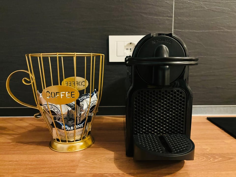 Coffee/tea facilities, Kitchen or kitchenette