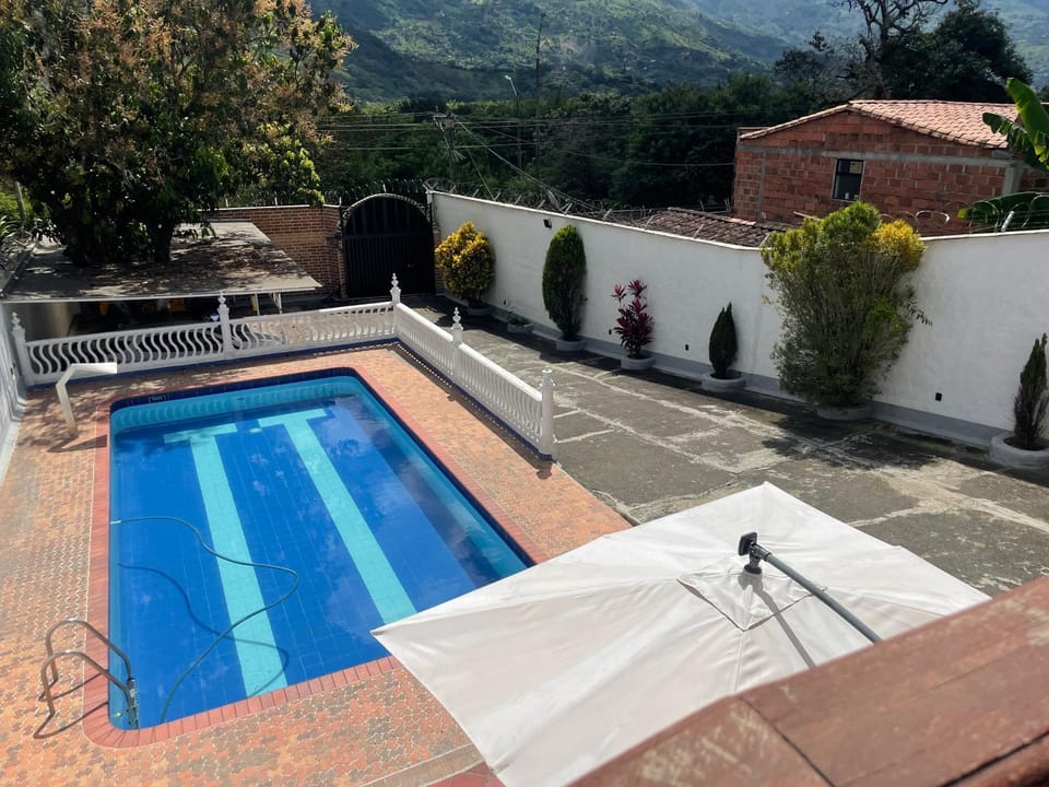 Mountain view, Pool view