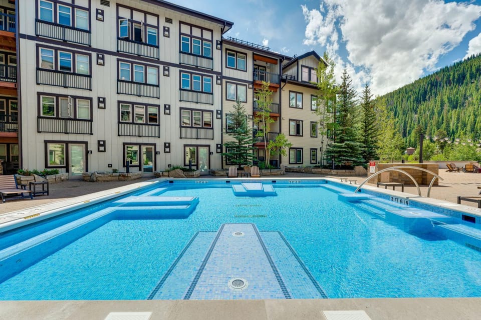 Mtn Views & Pool Access: Sunny Winter Park Retreat House in Winter Park