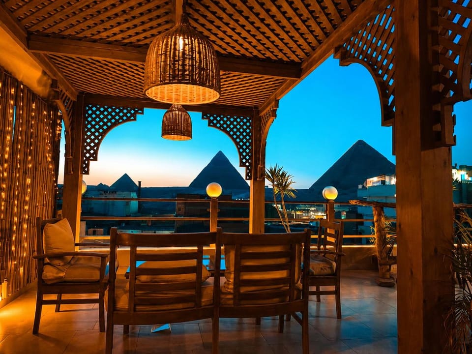 Natural landscape, View (from property/room), Balcony/Terrace, Dining area
