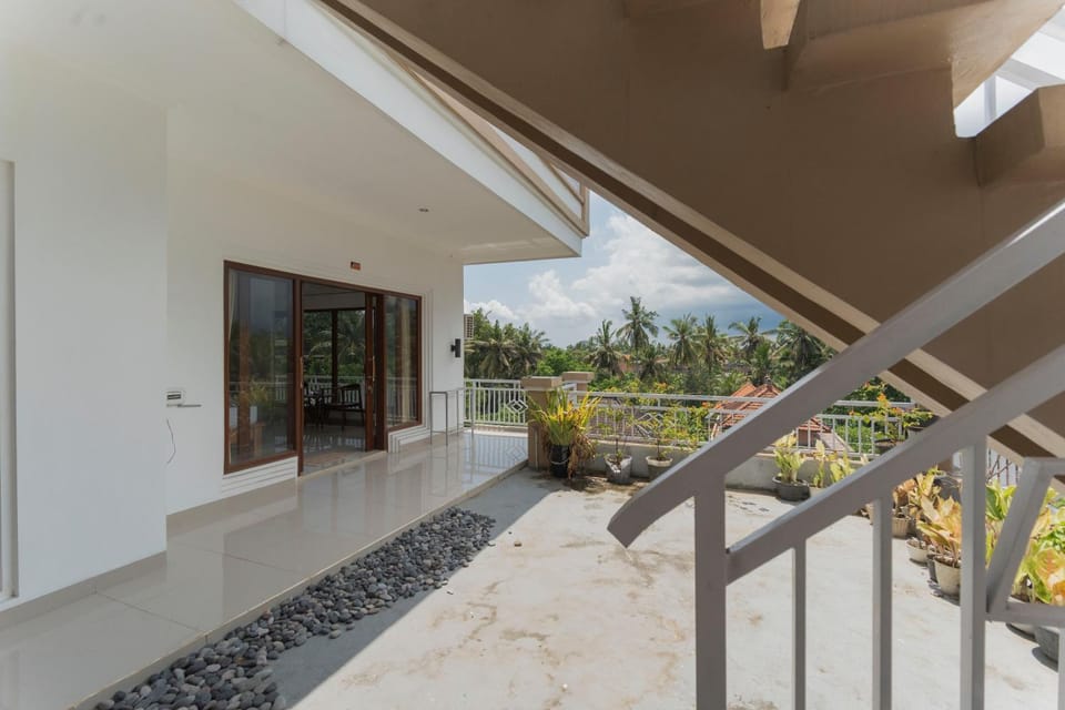 Property building, View (from property/room), Garden view