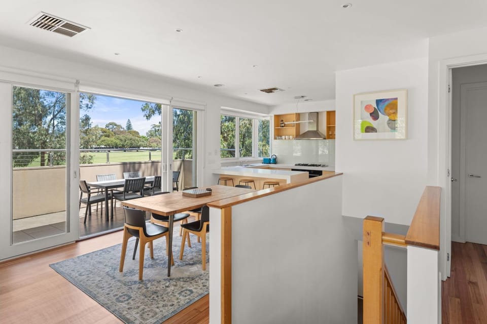 Boutique Stays - Flora House in Hampton
