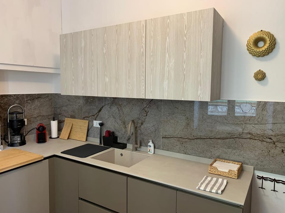 Coffee/tea facilities, Kitchen or kitchenette