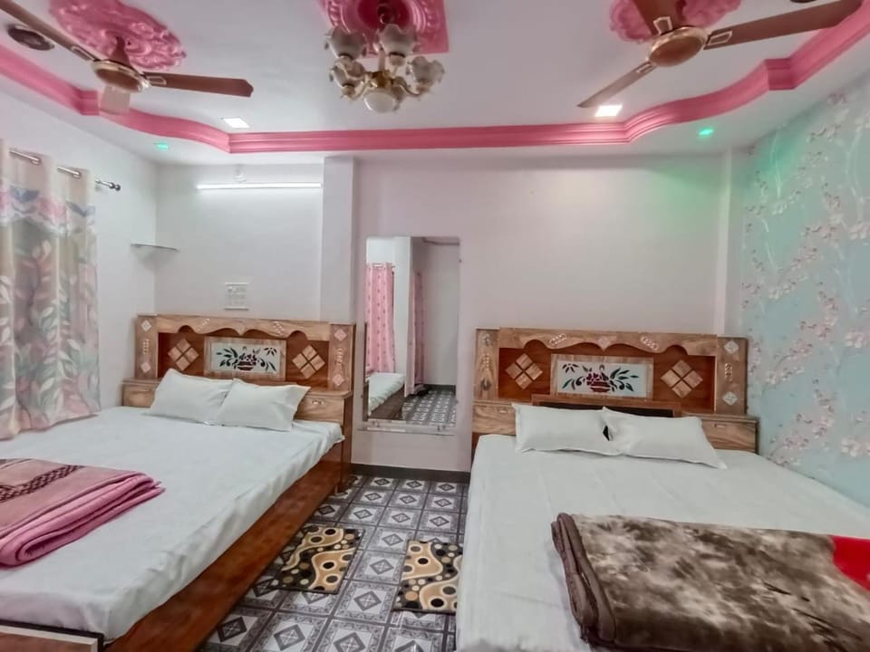 Shree Avantika home stay Apartment in India